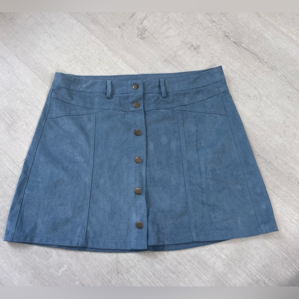 She + Sky Mini Skirt Women’s size Large